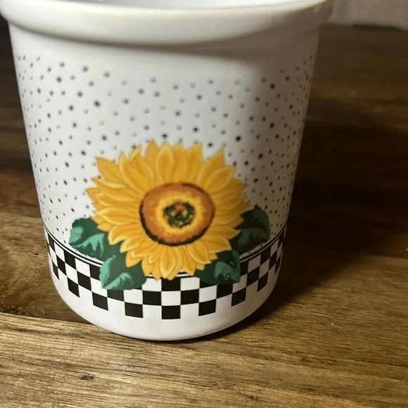 tabletops unlimited vintage sunflower black checkered canister - Picture 2 of 6